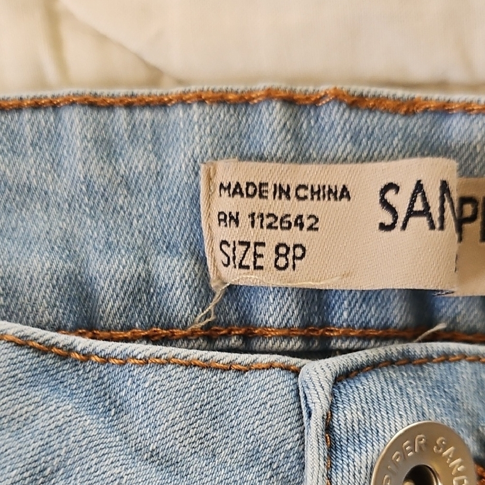 Sandpiper-Floral Embroidered Distressed Jeans- Size 8P - Picture 8 of 9